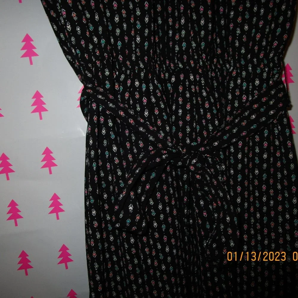 lauren conrad Dress - Picture 4 of 6